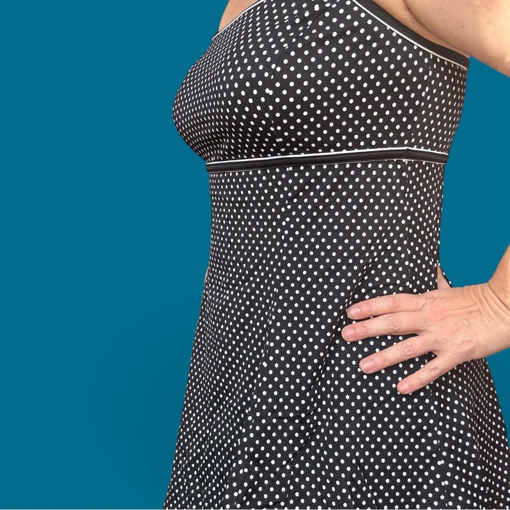 Polka Dot Swim Dress Size 14 - Picture 4 of 7